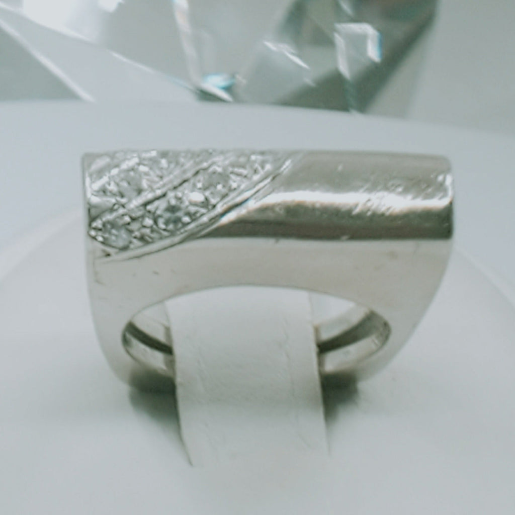 14k White Gold Diamond Antique Ring