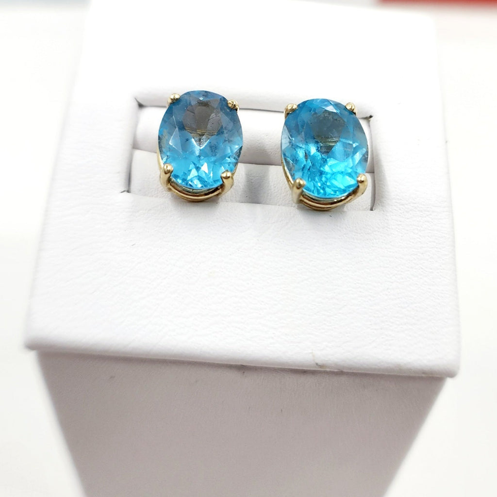 14k Yellow gold doble wire Blue topaz stud earrings