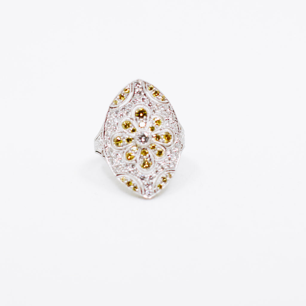 DIAMOND RING  PLATINUM 900
